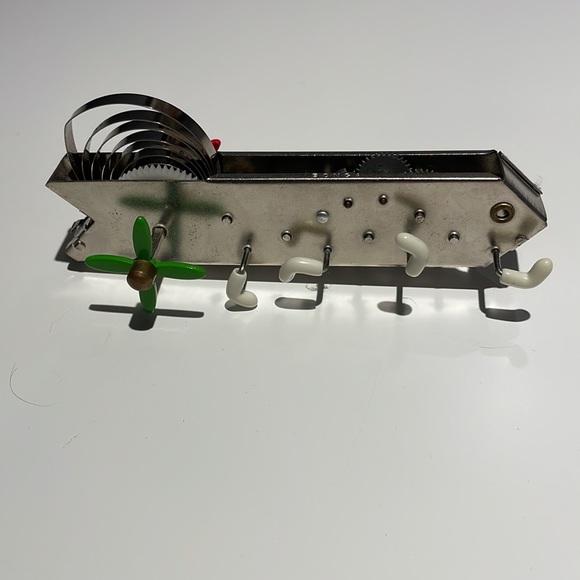 Walking mechanical caterpillar. - Picture 3 of 3